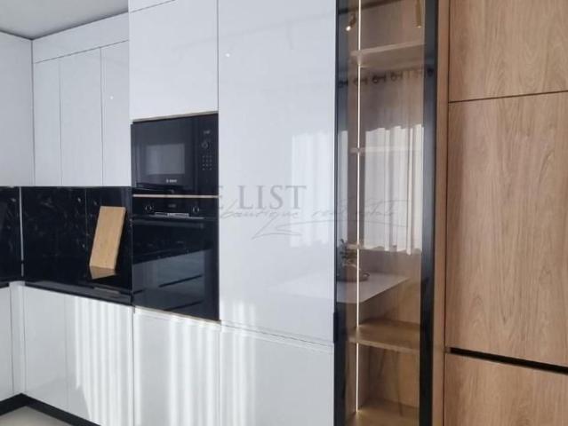 De inchiriat | Casa cu 6 camere | Pipera Complex Rezidential
