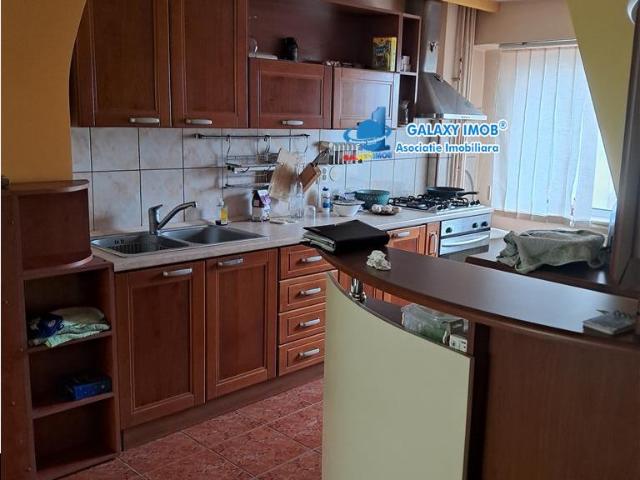 de inchiriat ap cu 3 cam cf 1 dec fratii golesti depou