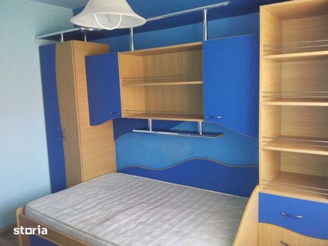 De inchiriat Apartament 4 camere, etaj 2 din 4