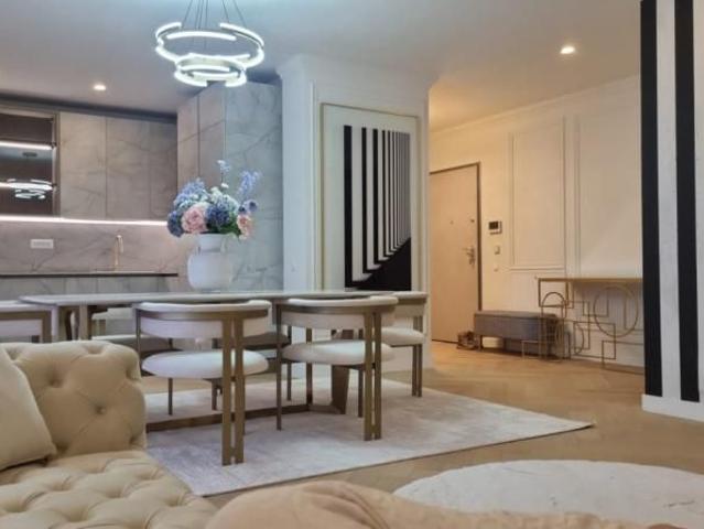 De inchiriat apartament 4 camere Iancu Nicolae