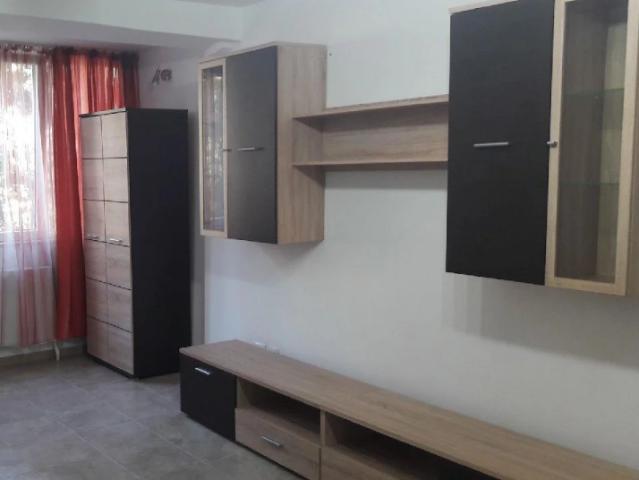 De închiriat apartament 2 camere