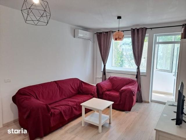 De Inchiriat apartament 2 camere