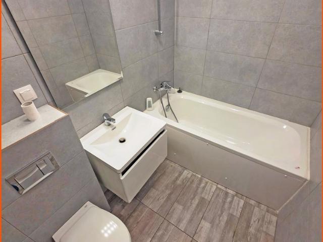 De inchiriat: Apartament 2 camere | Bloc nou | Piata Victoriei