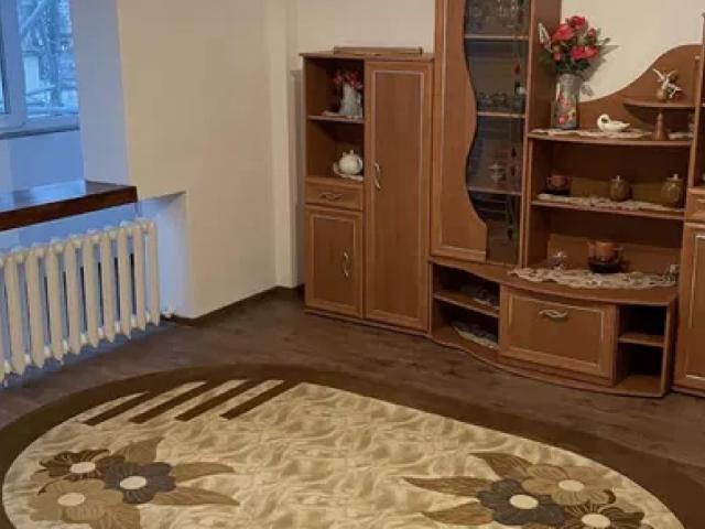 De inchiriat apartament, 2 camere, decomandat, 50 mp, Central, Petrodava, Cod 162967