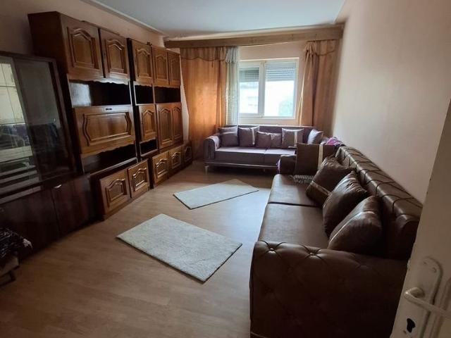De inchiriat apartament 2 camere, etajul 1, mobilat si utilat 1000lei