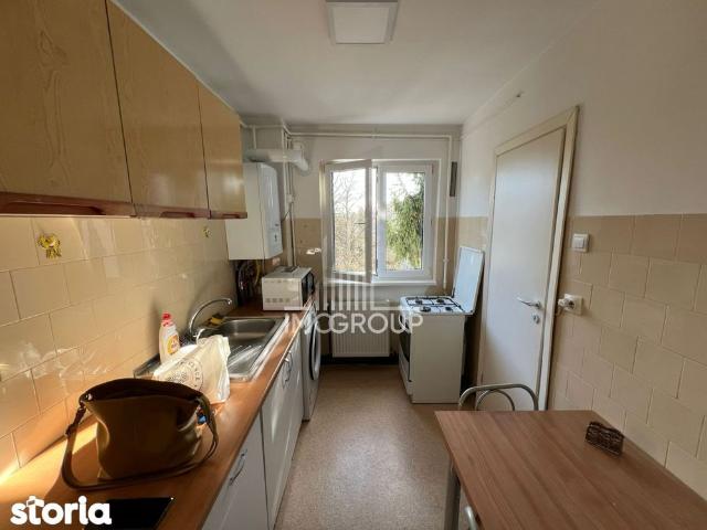 De inchiriat apartament 2 camere Padis