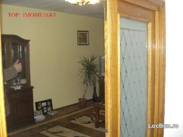 de inchiriat apartament 3 camere