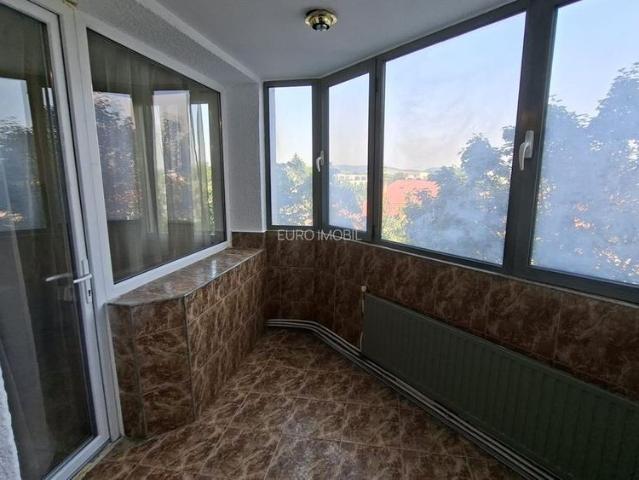 De inchiriat apartament 3 camere, Tg. Mures, Ultracentral