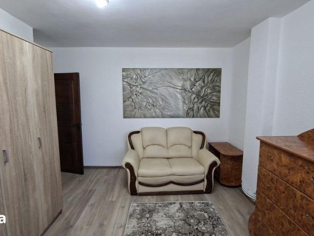 De inchiriat apartament 3 camere, Tg. Mures, Ultracentral