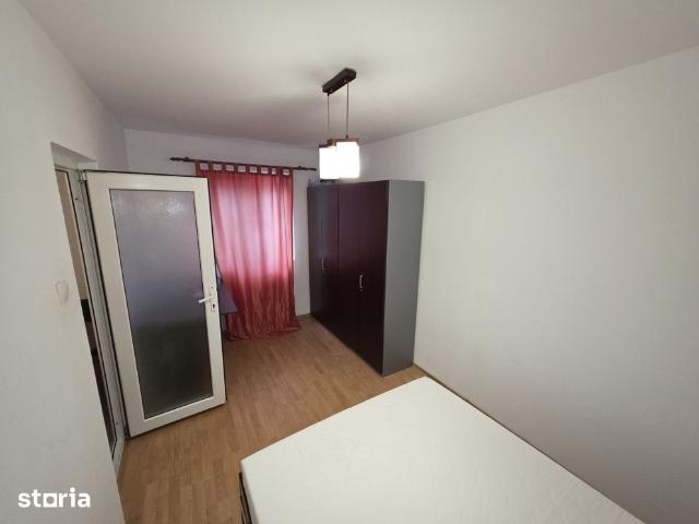 De Închiriat – Apartament 3 Camere, Zona Brătianu Școala 8 Constanța