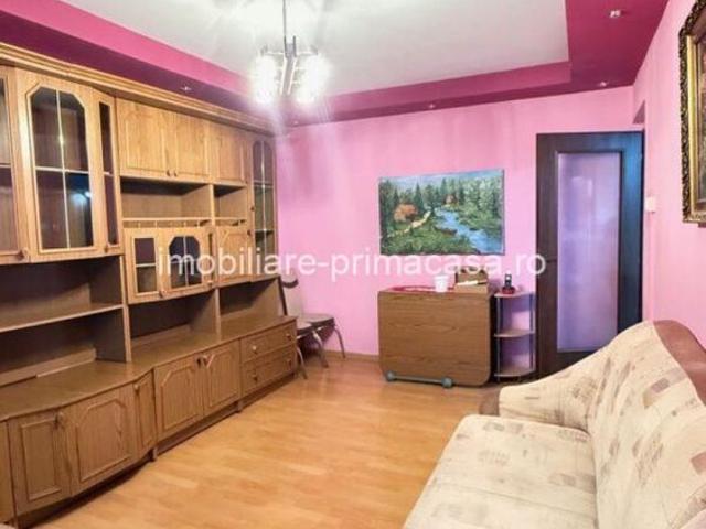 De inchiriat apartament 3 camere zona Granicerilor, etaj 1
