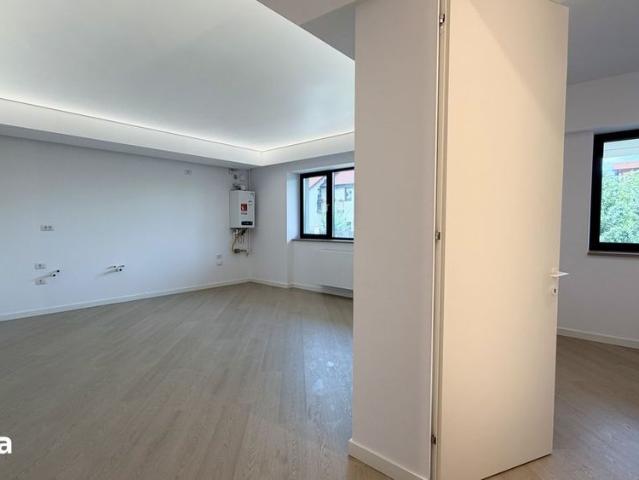 De inchiriat | Apartament 3 Camere birou sediu | Cortina North Pipera