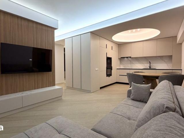 De inchiriat | Apartament 3 camere Cortina North Pipera Voluntari