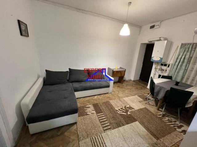 De inchiriat apartament 3 camere la casa Ultracentral, Str. Turnului