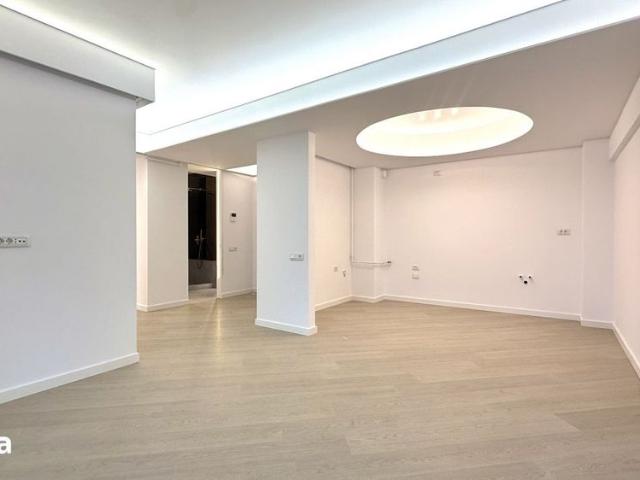 De inchiriat | Apartament 3 Camere nemobilat | Cortina North Pipera Vo