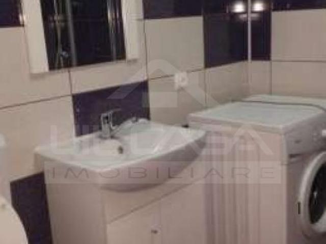 DE INCHIRIAT APARTAMENT 3 CAMERE SD, PODU ROS