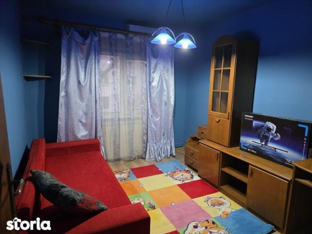 De inchiriat apartament 3 camere Slobozia