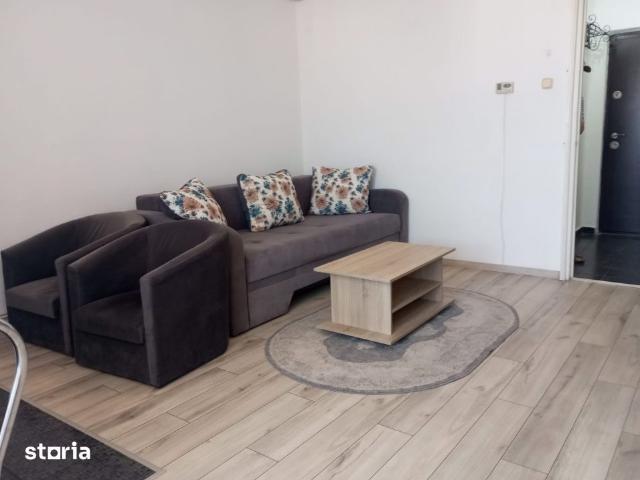 De inchiriat apartament cu 1 camera strada Parang
