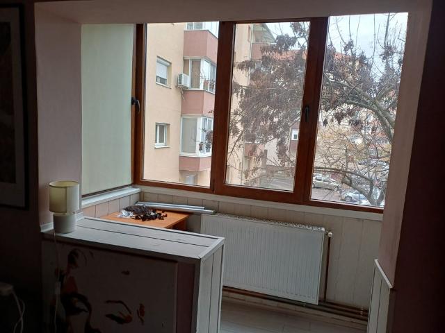 De închiriat apartament cu 2 camere – Zona Olimpia
