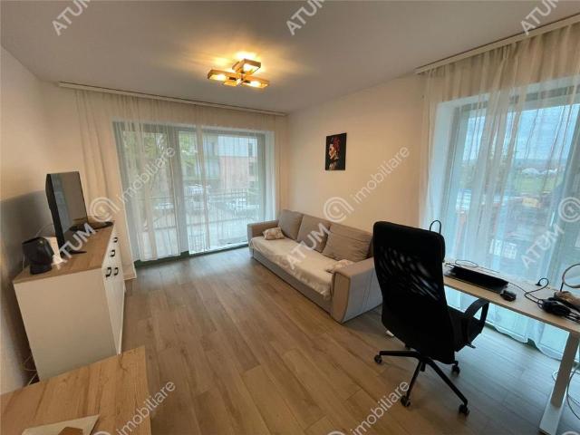 De inchiriat apartament cu 2 camere decomandate terasa si loc parcare in zona Tineretului Sibiu