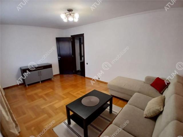 De inchiriat apartament cu 2 camere decomandate si balcon in zona Strand din Sibiu