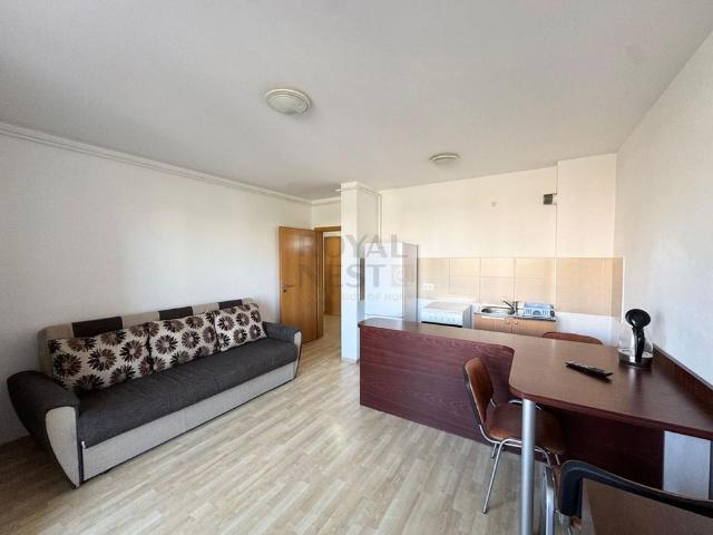 De inchiriat apartament cu 2 camere in Tractorul