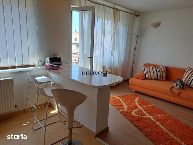 De inchiriat: Apartament cu 2 camere in zona Centrala