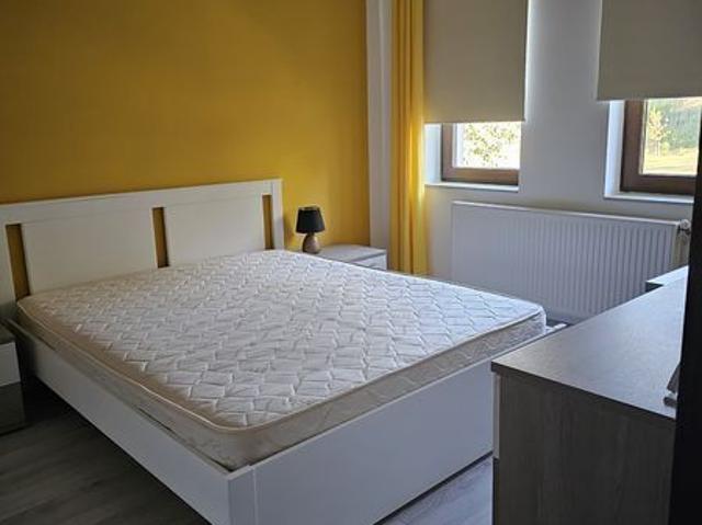De inchiriat apartament cu 3 camere