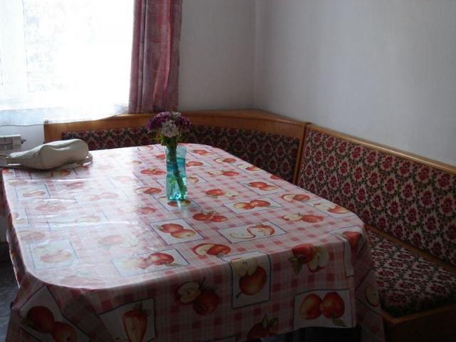 De Inchiriat Apartament Cu 3 Camere 250 eur/luna Cetate, Alba Iulia