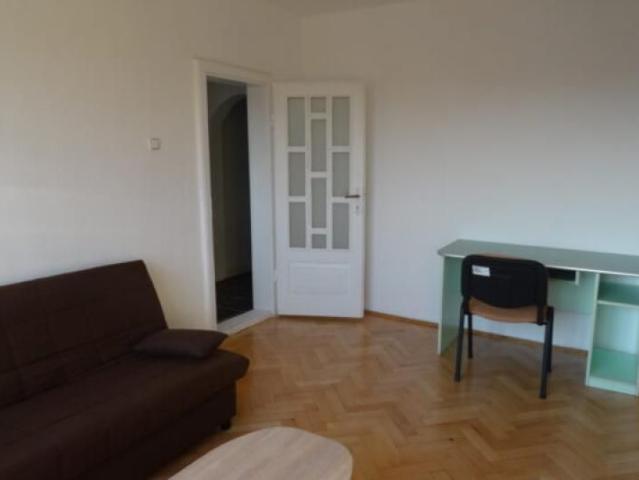 De inchiriat apartament cu 3 camere decomandate Gheorghe Lazar, Timis