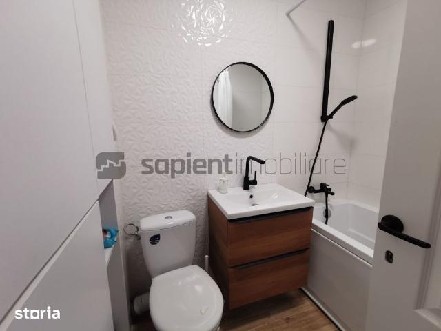 De închiriat apartament cu 3 camere, în Milano 5, Nufărul
