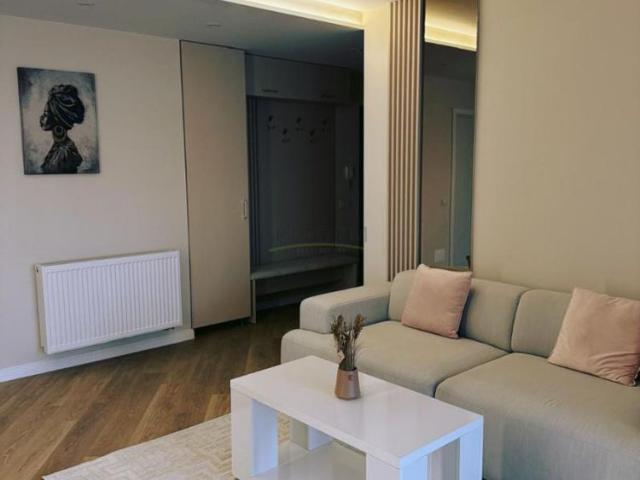 De inchiriat apartament cu 3 camere in Seasons, Zorilor