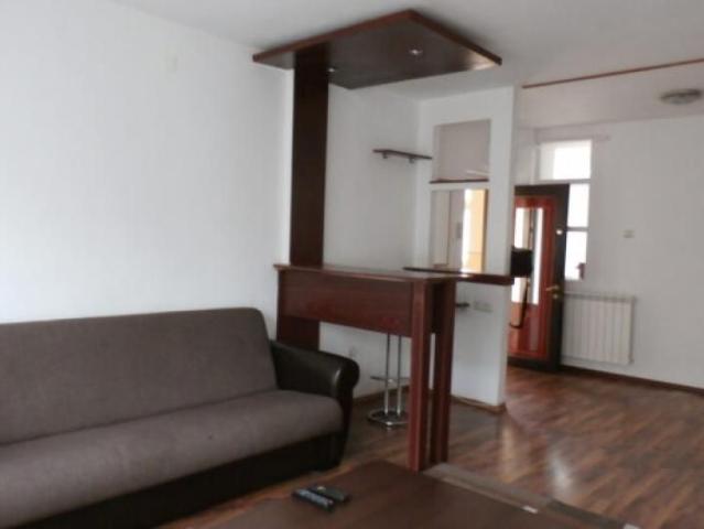 De inchiriat apartament cu 3 camere Piata Unirii, Timis