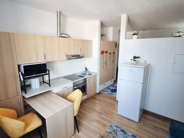 DE INCHIRIAT Apartament cu o camera, etaj 2 Complex Studentesc