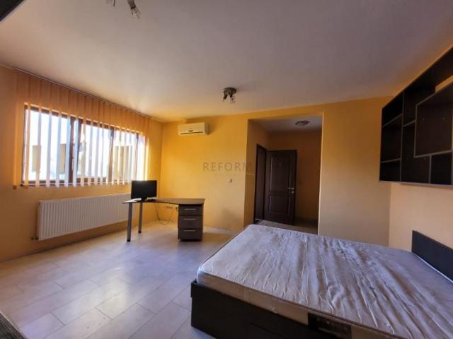 De inchiriat apartament cu o camera in zona semicentrala