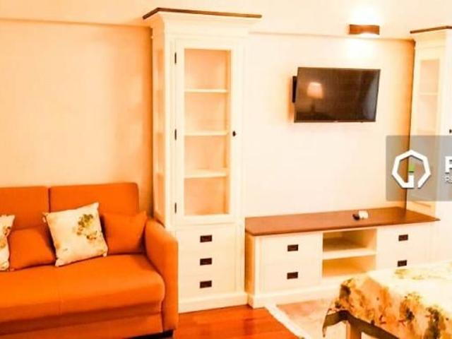 De inchiriat! Apartament cu o camera situat in zona Garii McDonald's