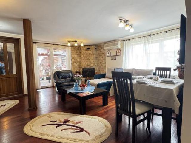 De Inchiriat! Apartament de 5 camere, 3 bai,terasa, garaj,Zona Zorilor