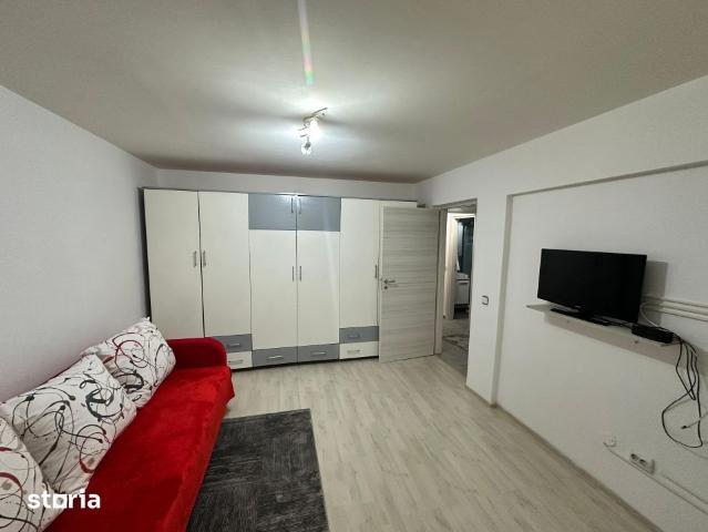 De inchiriat apartament, doua camere centru