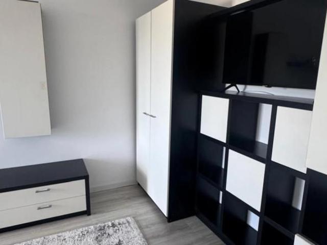 De inchiriat apartament nou, 1 camera, decomandat, 37 mp, Poitiers, Poities Towers, Cod 162927