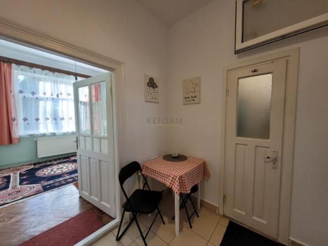 De inchiriat apartament o camera zona centrala