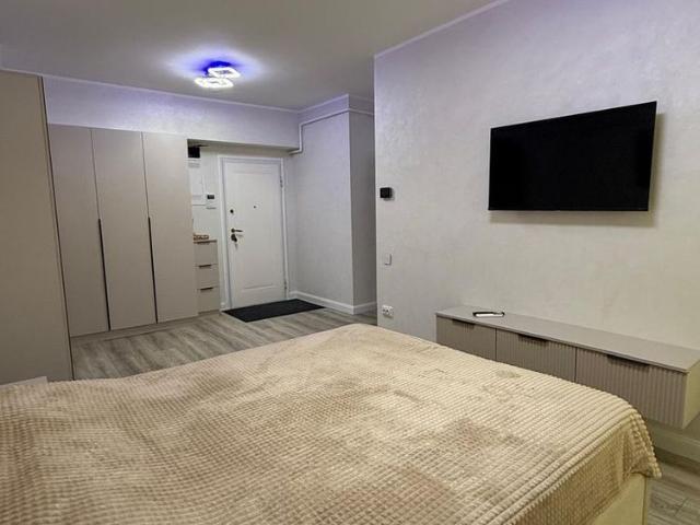 De închiriat apartament premium Royal Town Copou