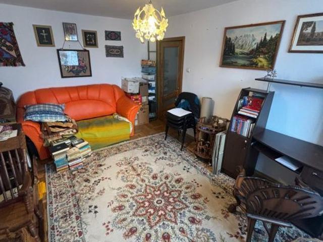De inchiriat apartament spatios – zona Precista