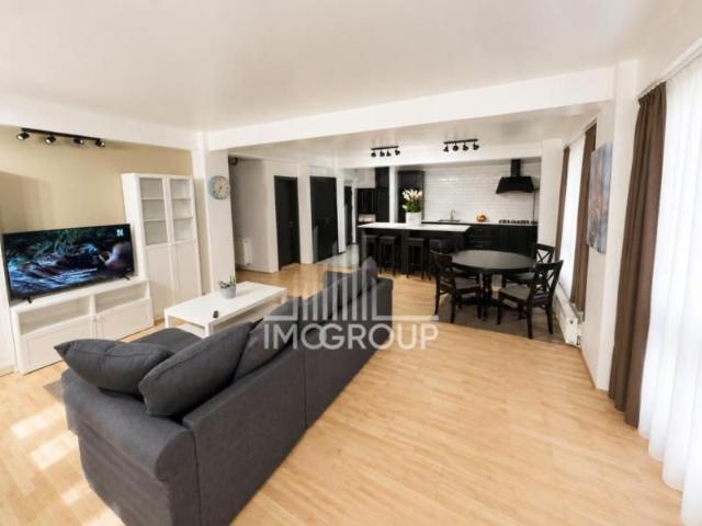De inchiriat apartament superb 3 camere si 2 bai