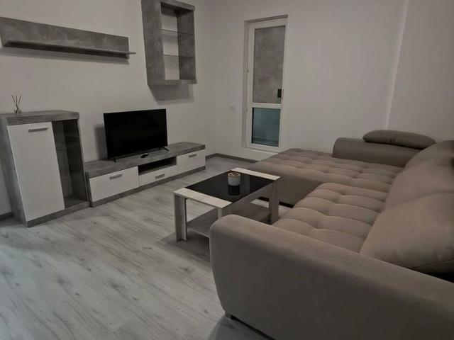 De inchiriat apartament superb prima inchiriere Metrou Berceni