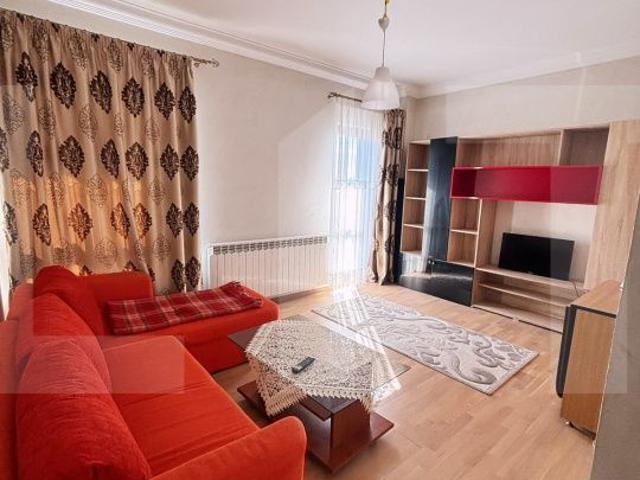 De inchiriat apertament cu 2 camere semidecomandat, parter, zona Bucov