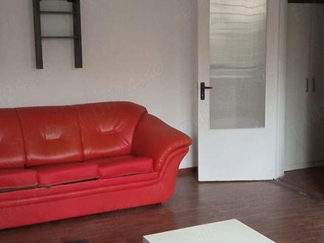 De Inchiriat: Garsonieră Primitoare | Zona Brâncoveanu – Huedin |