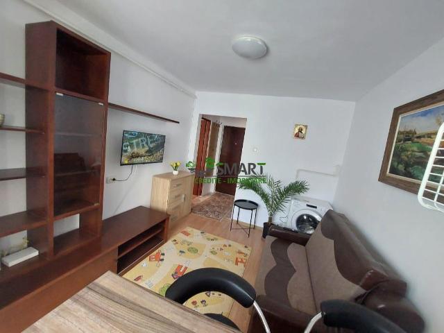 De închiriat garsonieră – Zona RFN