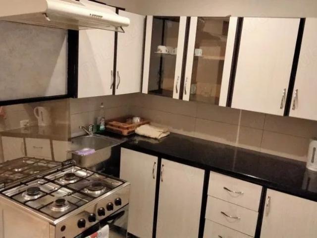 De inchiriat garsoniera, Tiglina 1 A uri, langa Tribu.