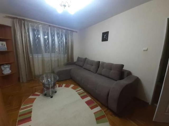 De inchiriat Garsoniera sitiata in zona Cetate. Pret inchiriere: 195 Euro/luna