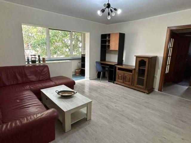 De inchiriat direct de la proprietar apartament 3 camere in Complexul Studentesc
